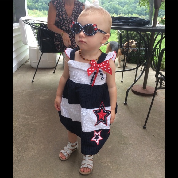 Hi y’all 🙋🏼‍♀️ thanks for checking out my closet - Picture 9 of 17